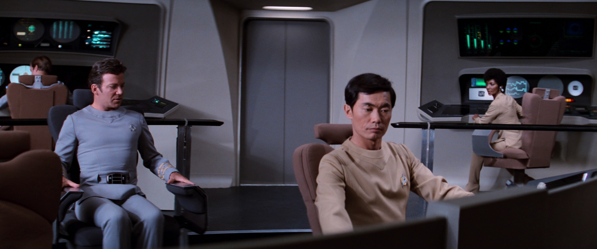 Chapter 6: Mission Briefing - TrekCore 'Star Trek' Movie Screencap ...